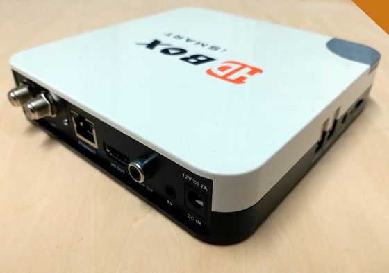 Récepteur international de boîte satellite d' d'USB DVB T2 S2 4K avec IKS