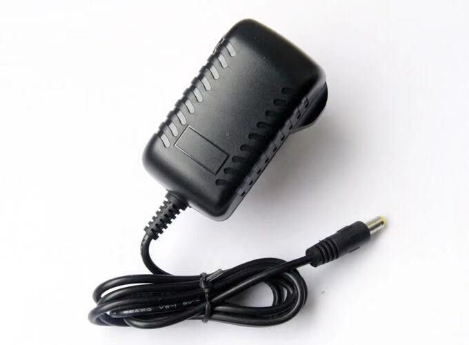 Adaptateur secteur AC DC 9v réglementé par l'UE 1A 2A 24w 2000ma 12v PSU Alimentation